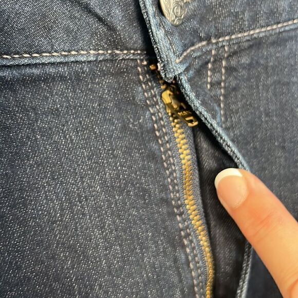 Riders by Lee mid rise boot cut dark wash Jeans Women’s 16 Long - Picture 12 of 13